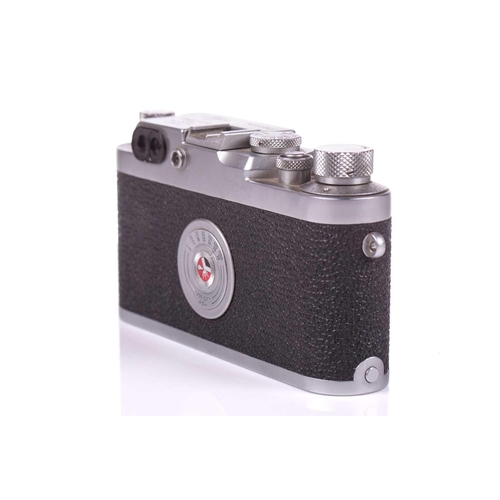 191 - A 1958 Leica DBP Ernst Leitz GMBH Wetzlar IIIg camera, (No 933881), with Ernst Leitz GMBH Wetzlar Su... 