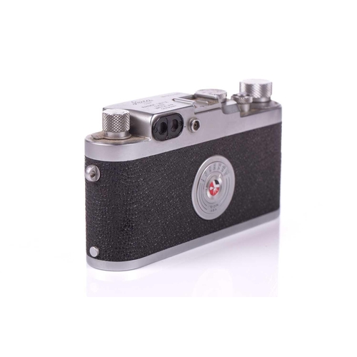 191 - A 1958 Leica DBP Ernst Leitz GMBH Wetzlar IIIg camera, (No 933881), with Ernst Leitz GMBH Wetzlar Su... 