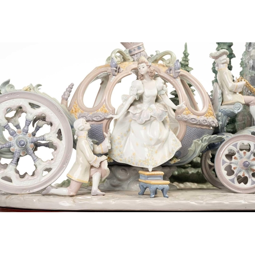 228 - A large and impressive Lladro figure group, 'Cinderella's Arrival' No 263 (edition of 1,500?) modell... 