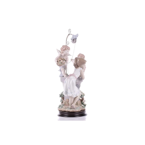 240 - A Lladro porcelain ltd edition 516/2000 figure group 