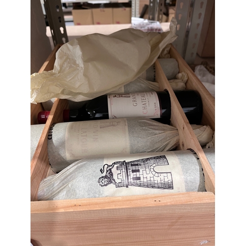 200 - A twelve bottle case of Grand Vin de Chateau Latour, 1988, tissue wrapped bottles, ullage bottom of ... 