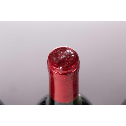 13 - A twelve-bottle case of Chateau Palmer, Margaux, 1986, ullage upper mid shoulder