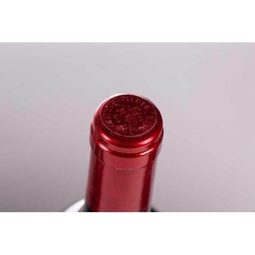 13 - A twelve-bottle case of Chateau Palmer, Margaux, 1986, ullage upper mid shoulder