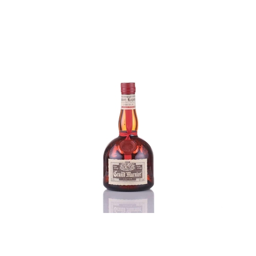 43 - A 1980s Bell's Royal Reserve Blended Scotch Whisky, (20 Years Old), together with a Bell's Whisky be... 