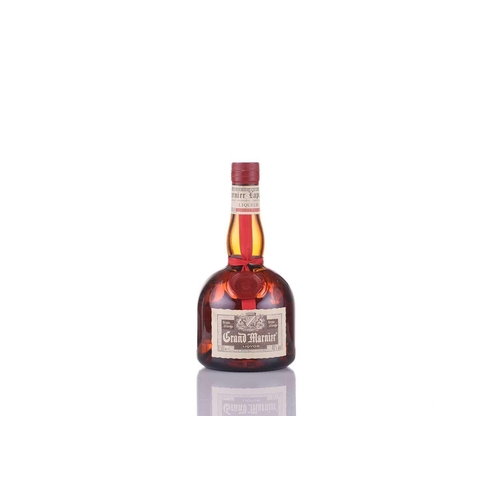 43 - A 1980s Bell's Royal Reserve Blended Scotch Whisky, (20 Years Old), together with a Bell's Whisky be... 