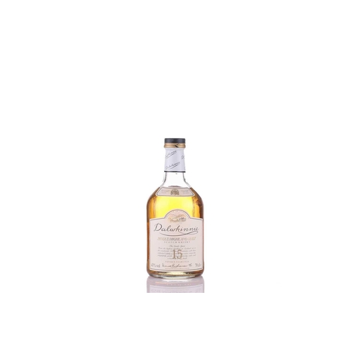 53 - Fifteen bottles of single malt and blended whisky, comprising an Isle of Jura (10 yrs), Dalwhinnie (... 