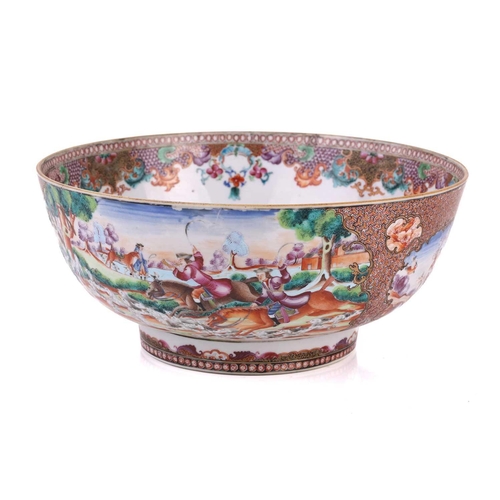 306 - A Chinese Famile Rose circular porcelain hunting punch bowl, Qing Dynasty, Qianlong, painted interna... 