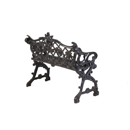 355 - A large heavy cast iron two-seat garden bench, 20th century.