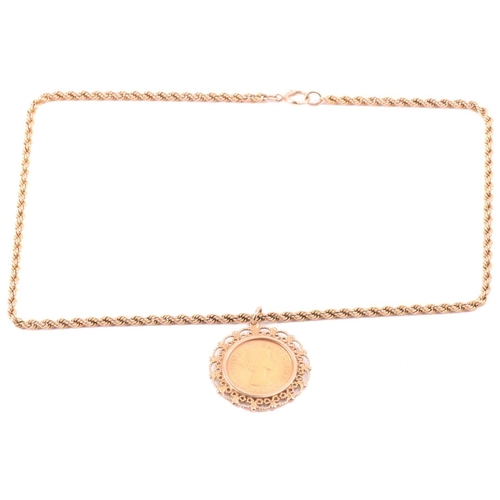 141 - A small collection of miscellaneous jewellery items; to include an Elizabeth II full sovereign penda... 