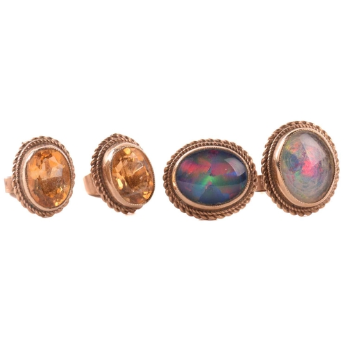 273 - A collection of jewellery incuding a signet ring hallmarked 9ct gold, ring size U, a dolphin ring wi... 