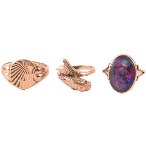 273 - A collection of jewellery incuding a signet ring hallmarked 9ct gold, ring size U, a dolphin ring wi... 