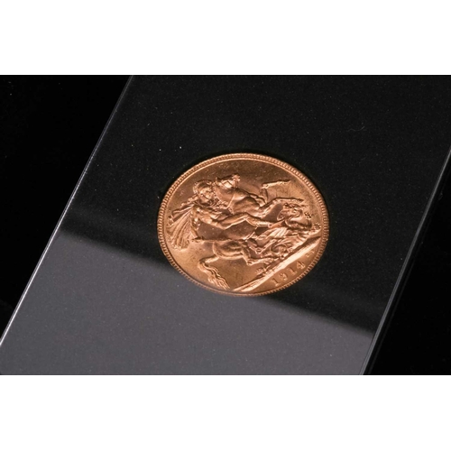 347 - A 1914 gold Sovereign in a presentation case