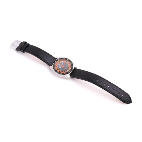 439 - A Tissot Electronic PR-516 diving watch, featuring a battery-operated Swiss-made movement in a steel... 