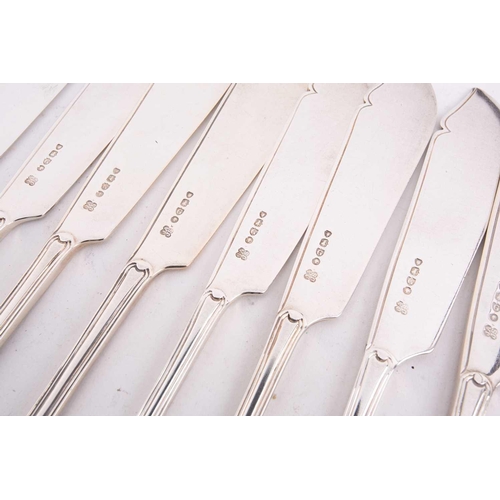 494 - A set of eighteen Victorian silver fish knives, by Holland, Son & Slater (John Aldwinckle & James Sl... 