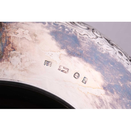 514 - A George IV silver three-piece tea service, by John & Thomas Settle from the Gunn & Co, Sheffield 18... 