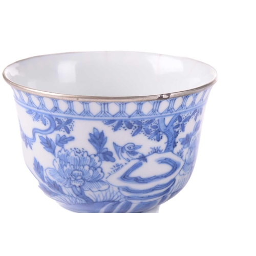 115 - A Chinese blue and white export porcelain dish (entre base?) of almost square form with re-entrant c... 