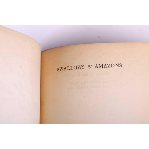 223 - Arthur Ransome, Swallows and Amazons, Jonathan Cape 1930, First Edition, with original dust cover an... 