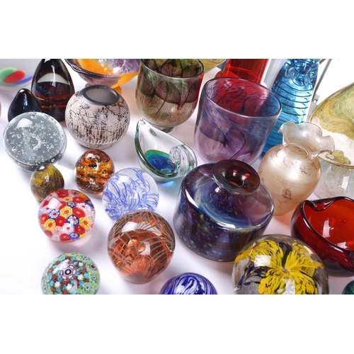 252 - A collection of British Art Glass, including a Martin Andrews Stone Series vase, with etched mark da... 