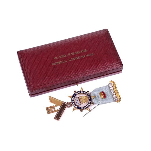 268 - A 9ct gold Masonic Past Master's Jewel for the Russell Lodge No. 4413, with enamelled badge and bar,... 