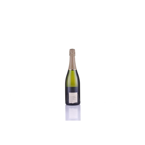 293 - Nine mixed bottles comprising three Rathfinny Classic Cuvee Sussex Sparkling Wine, 2018, 750ml,12%, ... 