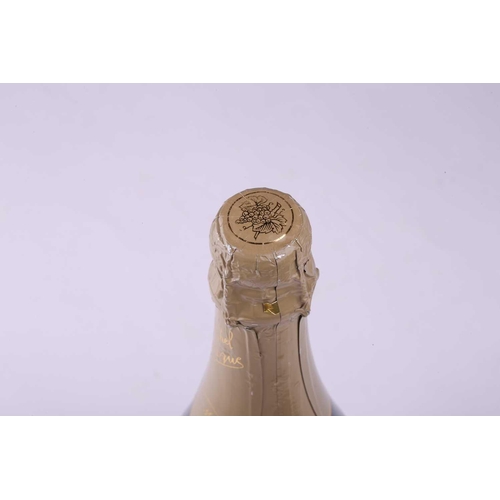 293 - Nine mixed bottles comprising three Rathfinny Classic Cuvee Sussex Sparkling Wine, 2018, 750ml,12%, ... 