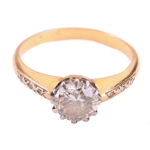 103 - Single stone diamond ring, to yellow gold shank, with three melees to each shoulder, 6.8mm diameter ... 