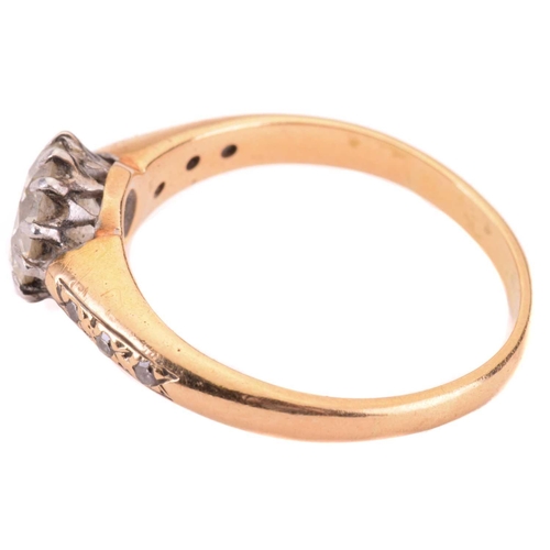 103 - Single stone diamond ring, to yellow gold shank, with three melees to each shoulder, 6.8mm diameter ... 