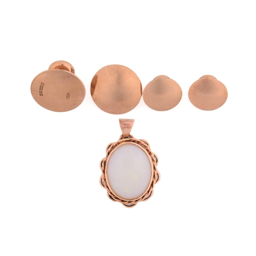 27 - Four 9ct yellow gold dress studs and an opal pendant; the four dress studs in different sizes and ma... 