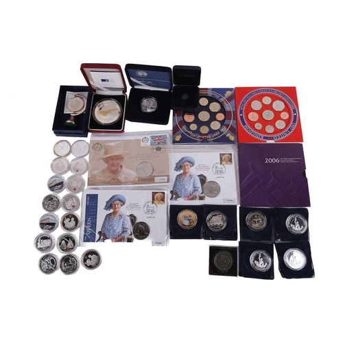 343 - A collection of commemorative coins to include Her Majesty Queen Elizabeth, The Queen Mother memoria... 