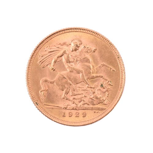 363 - A George V Full Sovereign, South Africa, 1929, St George and the Dragon reverse.