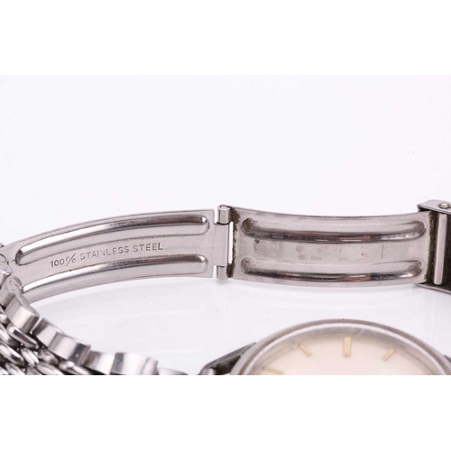 441 - A Zenith mechanical dress watch in steel. Serial: 578A514 Case Material: Steel Case diameter: 33mm D... 