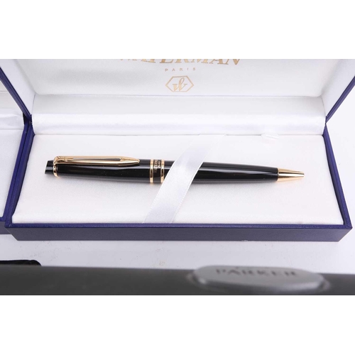 393 - A collection of boxed and cased Waterman, Parker and Shaefer fountain pens, including a metallic blu... 