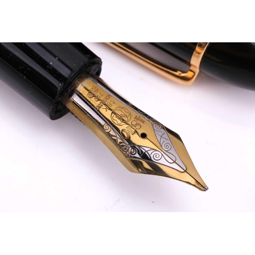 395 - A Mont Blanc Meisterstuck No.149 fountain pen, ED1713180 (unboxed) 15 cm long.