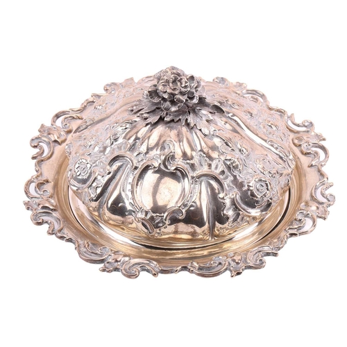 572 - A Victorian silver muffin dish, by Charles Stuart Harris, London 1898, of circular form with a pierc... 