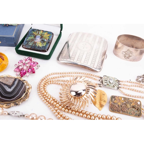 30 - A small collection of 9ct jewellery, a number of silver items and other costume jewellery; including... 