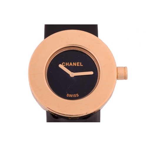 343 - A Chanel 18ct gold La Ronde watch Model: M0583 La Ronde Serial: P.S. 62312 Year: 1999 Case Material:... 