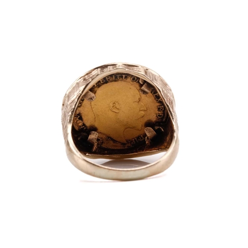 74 - A collection of jewellery, including a half sovereign ring, the Edward VII 1908 gold half sovereign ... 