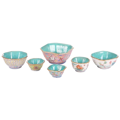 111 - A small collection of Chinese Famille Rose porcelain small bowls, late Qing Dynasty/Republic, with c... 