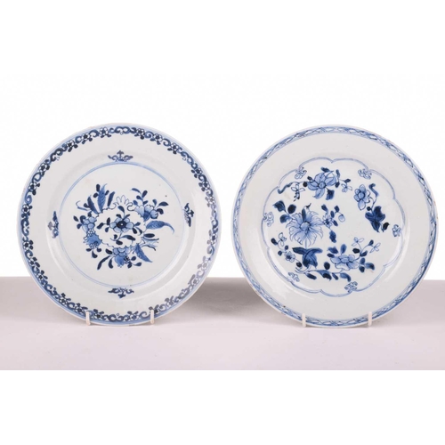 114 - A pair of Chinese blue and white porcelain circular plates,18th century, 23 cm diameter, together wi... 