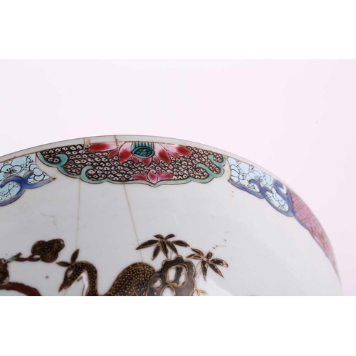 115 - A Chinese Famile Rose porcelain circular bowl, Qing Dynasty, Qianlong, painted with a stag and doe a... 