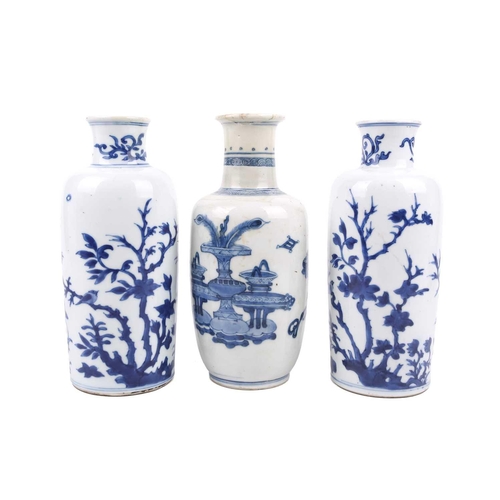 116 - Two similar Chinese blue and white porcelain bottle vases, Qing Dynasty, late 19th century, each pai... 