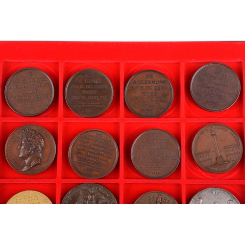 333 - A collection of commemorative medals, to include examples from the Series of Great French Men; 'Blai... 