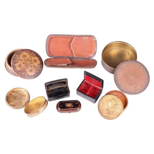 254 - A small collection of 19th and 20th-century boxes, including a blonde tortoiseshell and pique work i... 