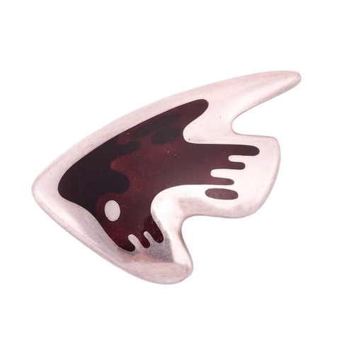 211 - Georg Jensen - an abstract 'amoeba' maroon enamel brooch, fitted with a hinged pin stem and roll-ove... 