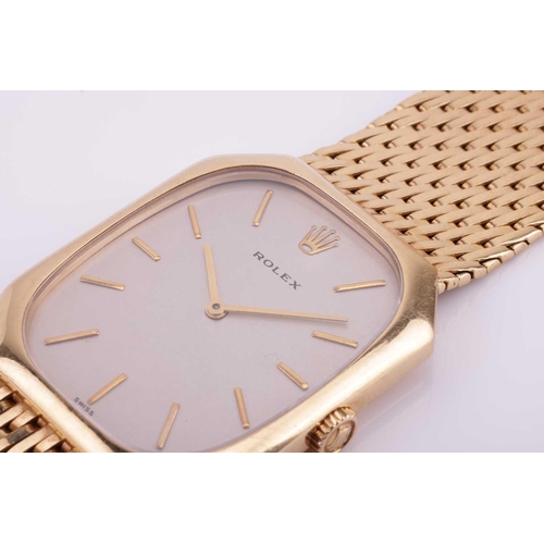 229 - A Rolex Cellini Ref: 4336 in 18ct gold dress watch. Model: 4336 Serial: 4314831 Year: 1976 Case Mate... 