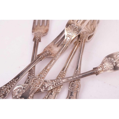 309 - A matched canteen of silver double struck Queen's pattern flatware comprising:- Six tablespoons, mon... 