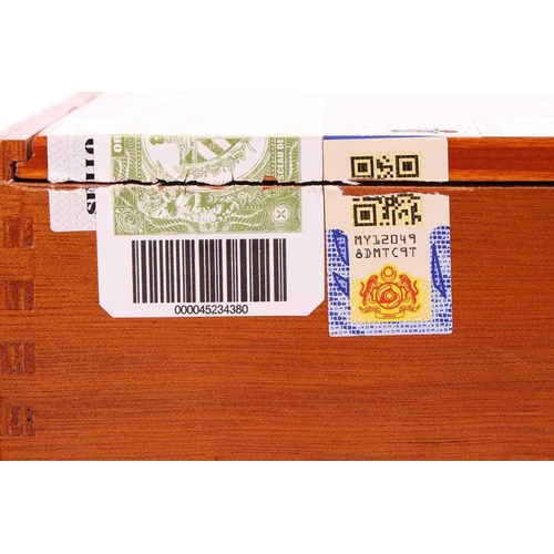 109 - One Box of Cohiba Siglo V1, (25 cigars), EOS JUN19 Deceased estate. From a private collection in Lon... 