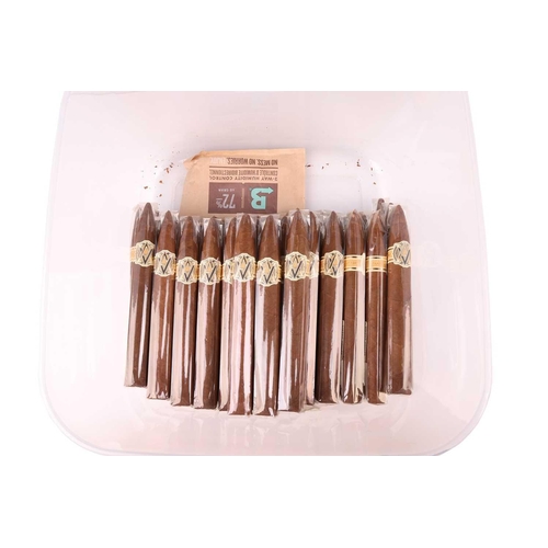 110 - Thirty-Nine Avo Classic Piramides Single Cigars, loose in cellophane Qty: (39) Deceased estate. From... 