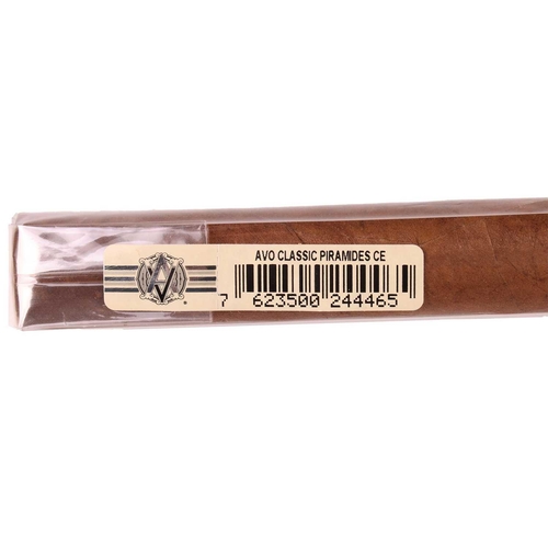 110 - Thirty-Nine Avo Classic Piramides Single Cigars, loose in cellophane Qty: (39) Deceased estate. From... 