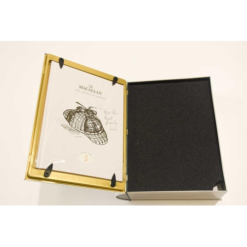 133 - The Macallan Archival Series Folio 5, 43%, 70cl Private Collector in Essex Notes from The Macallan F... 